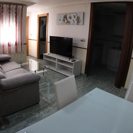 Deluxe San Julian Apartment *